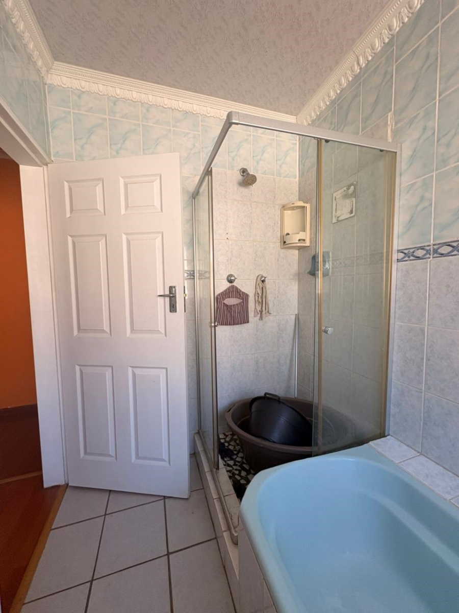 5 Bedroom Property for Sale in Dorchester Heights Eastern Cape